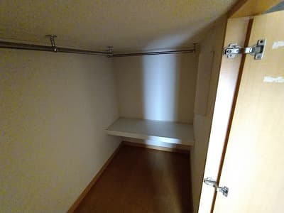 Room image 13