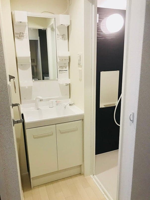 Room image 16