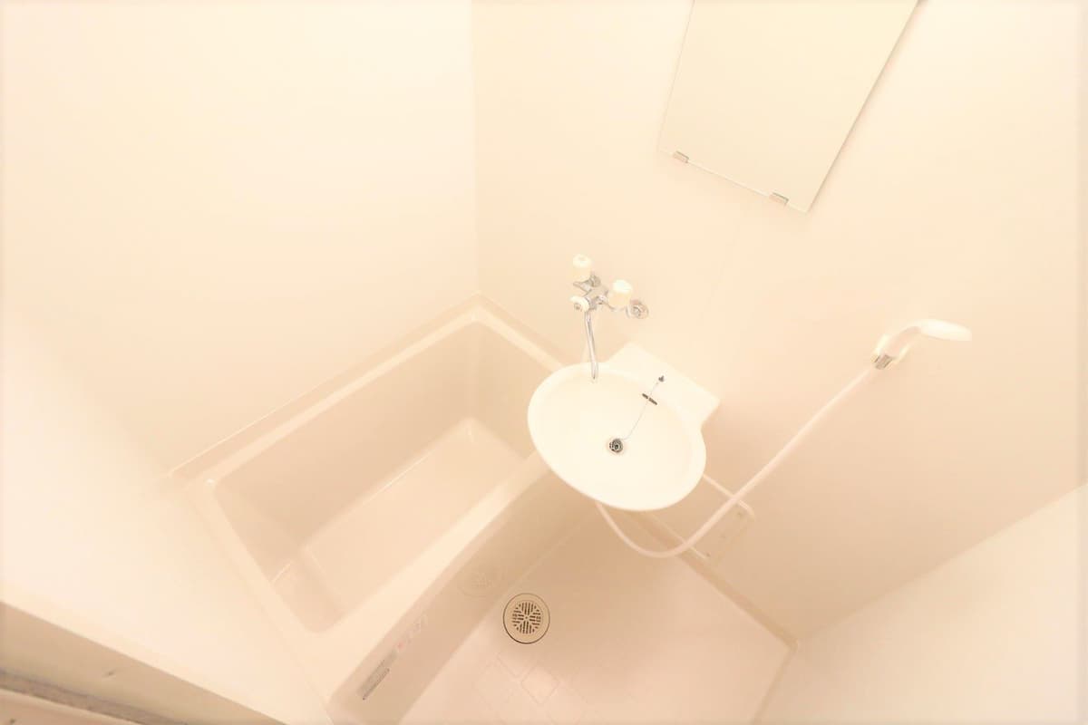 Room image 13