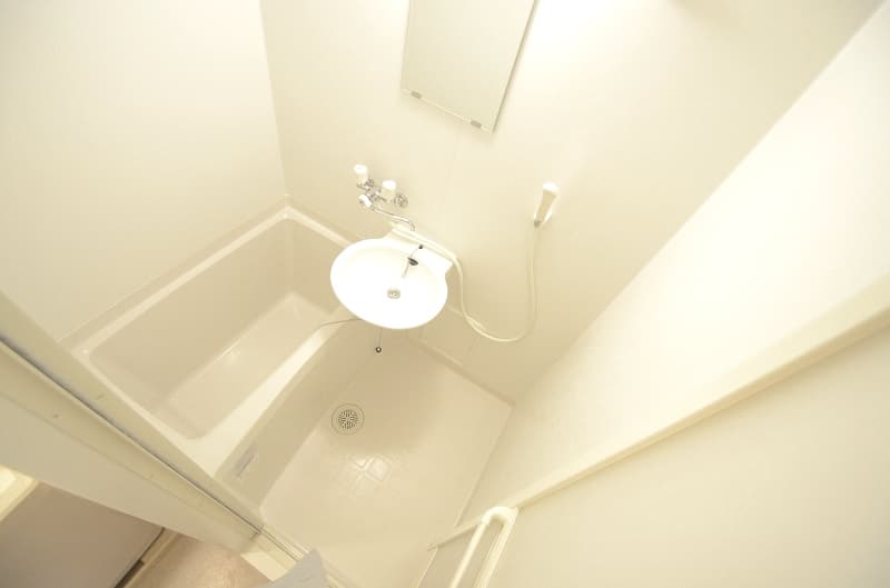 Room image 9