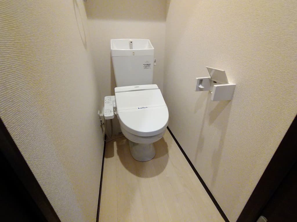 Room image 9
