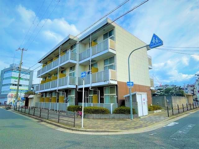 Main exterior of leopalace Krista Sumiyoshi