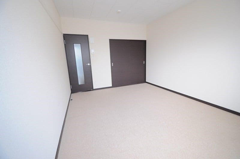 Room image 14