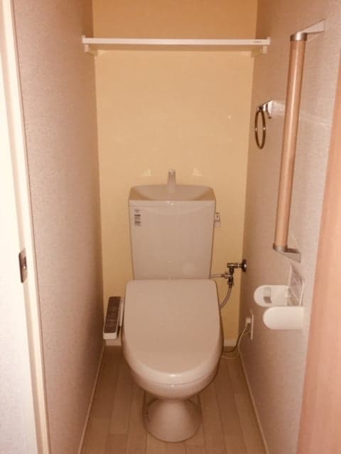 Room image 9