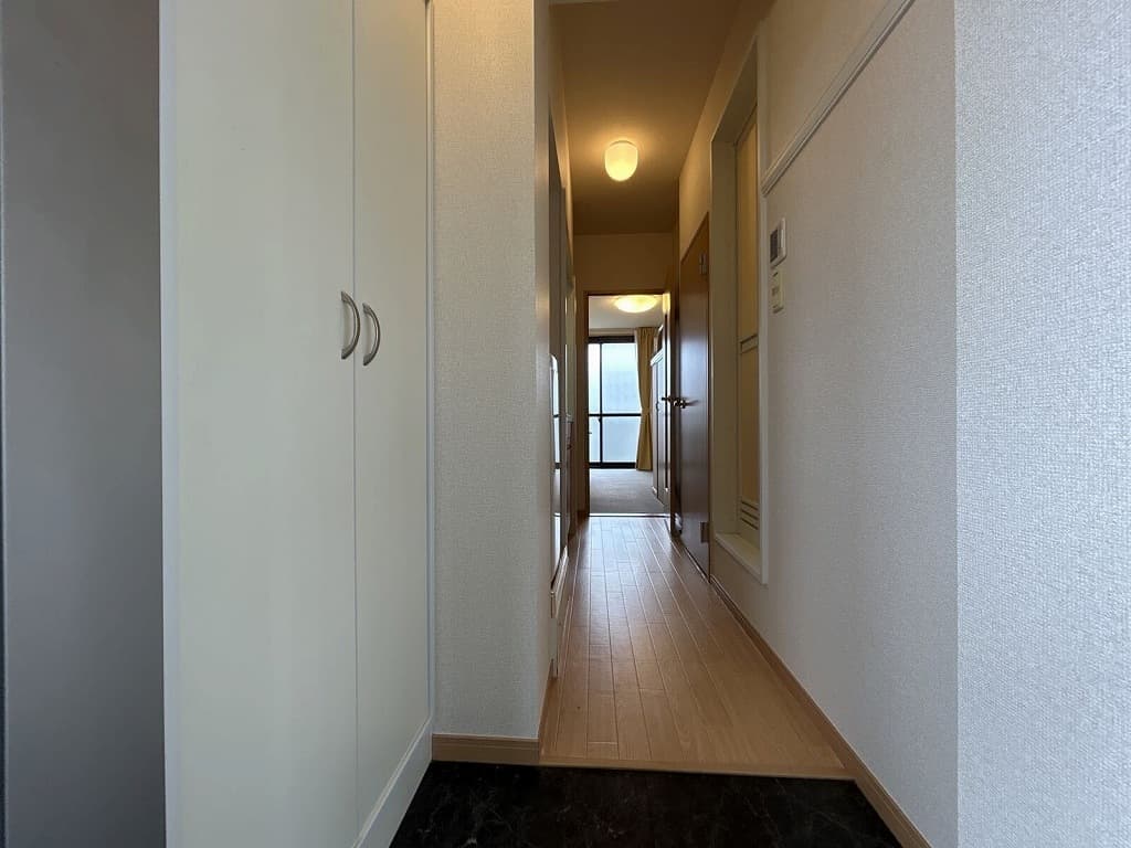Room image 14