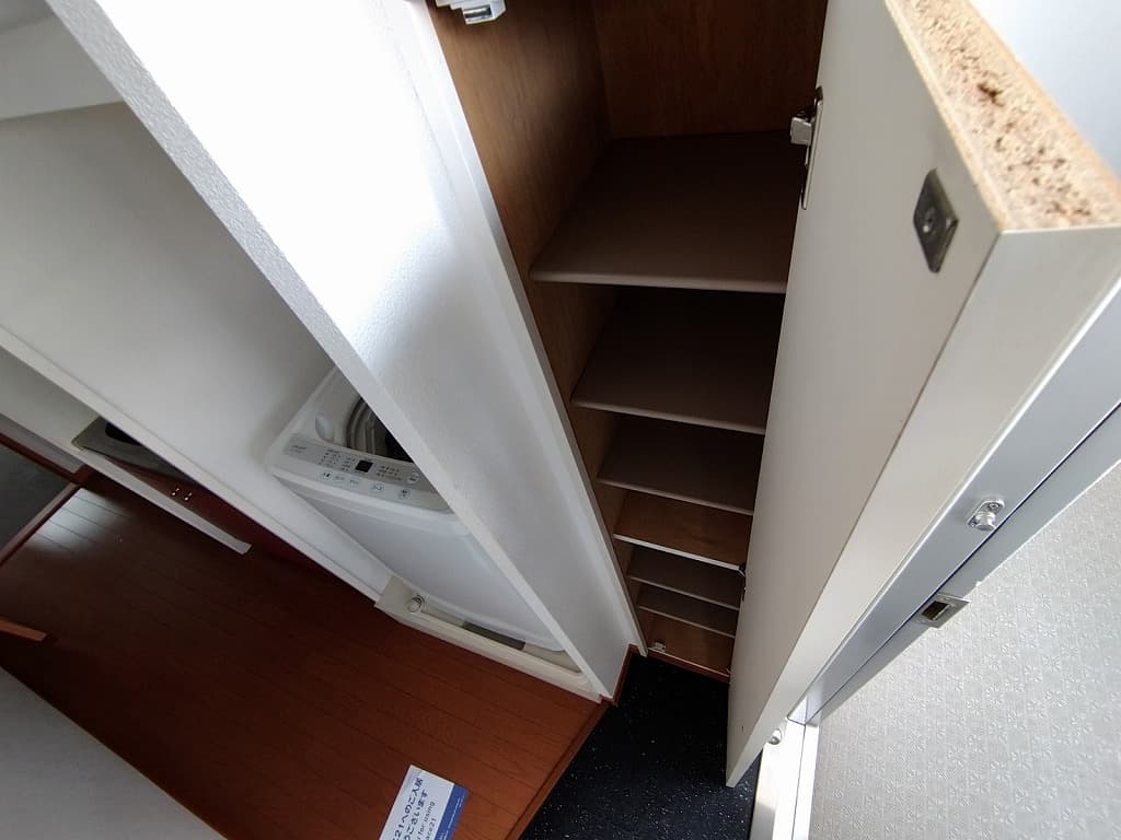 Room image 12
