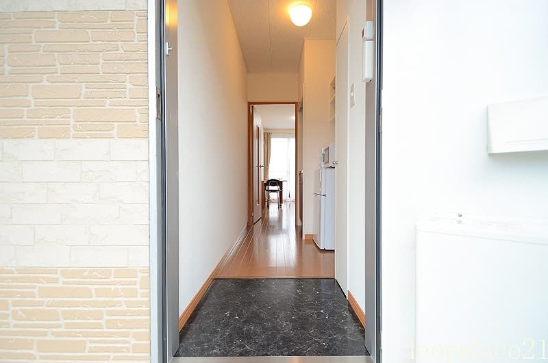 Room image 15