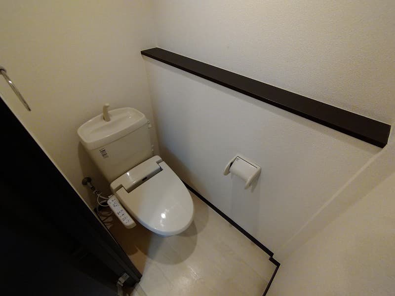 Room image 9