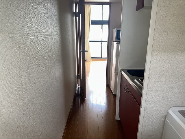 Room image 15
