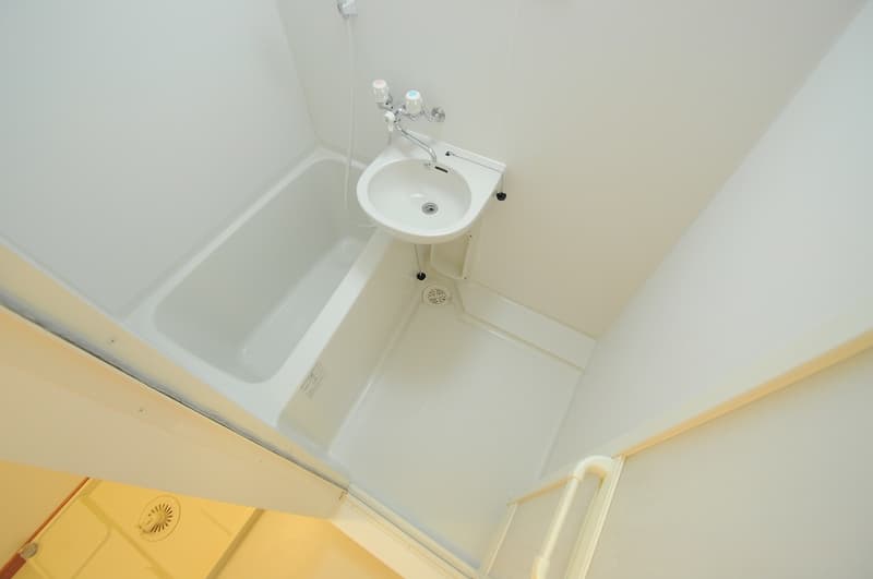 Room image 9