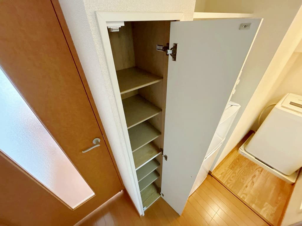Room image 13