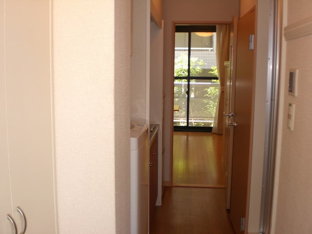 Room image 11