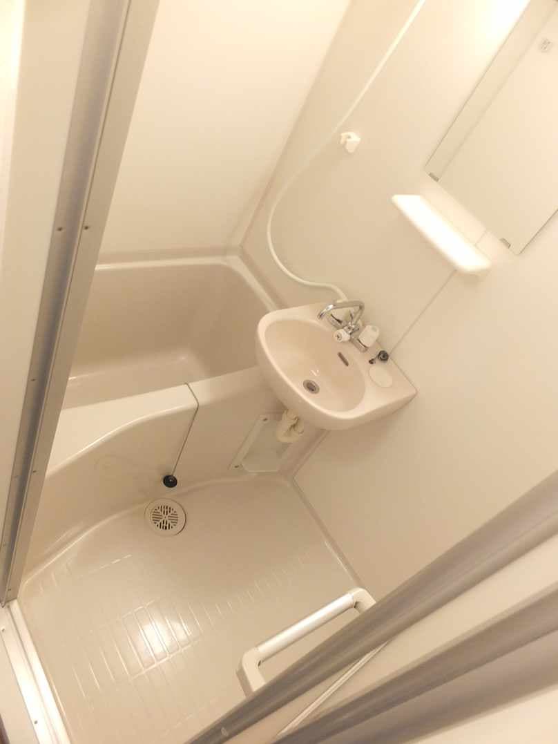 Room image 8