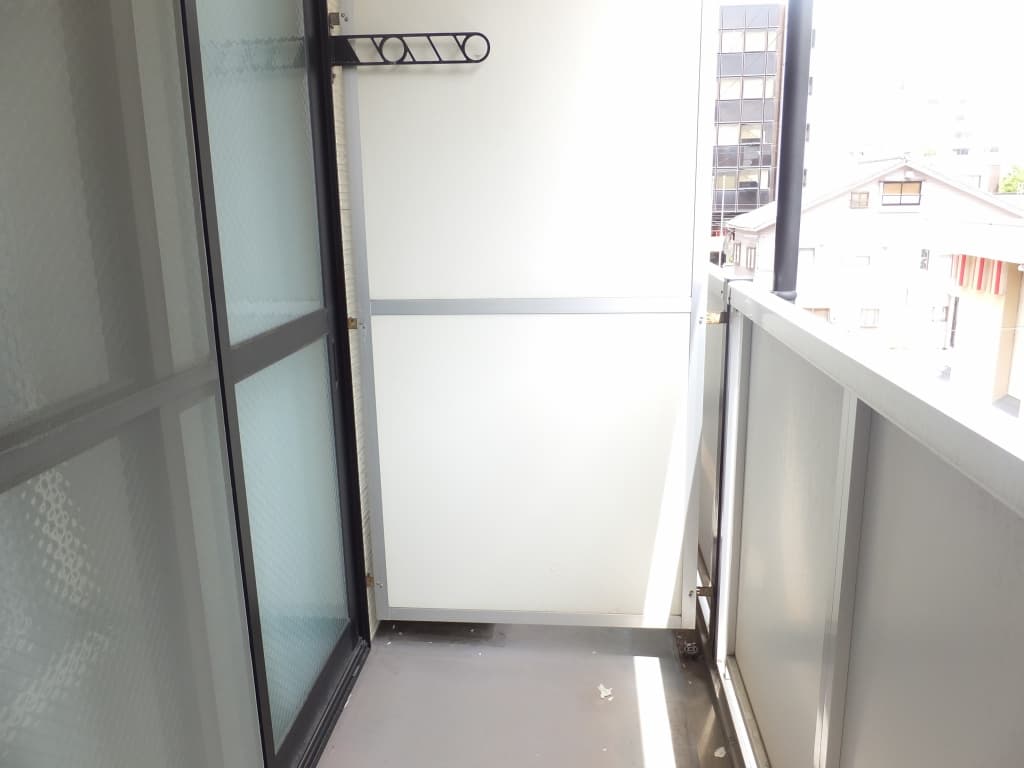 Room image 11
