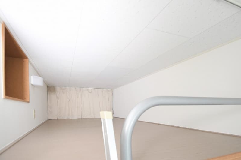 Room image 12