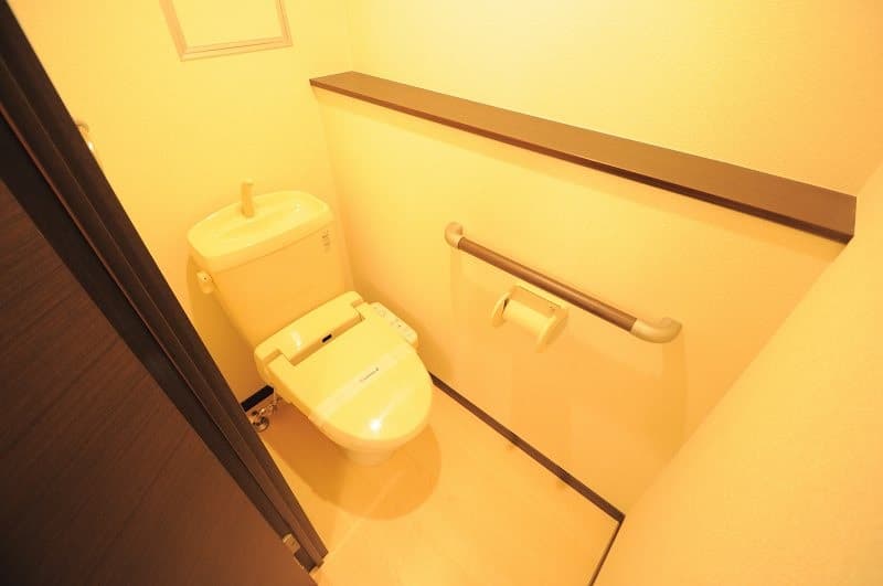 Room image 16