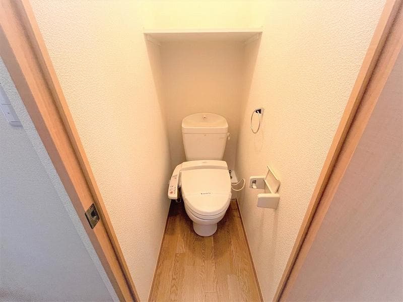 Room image 13