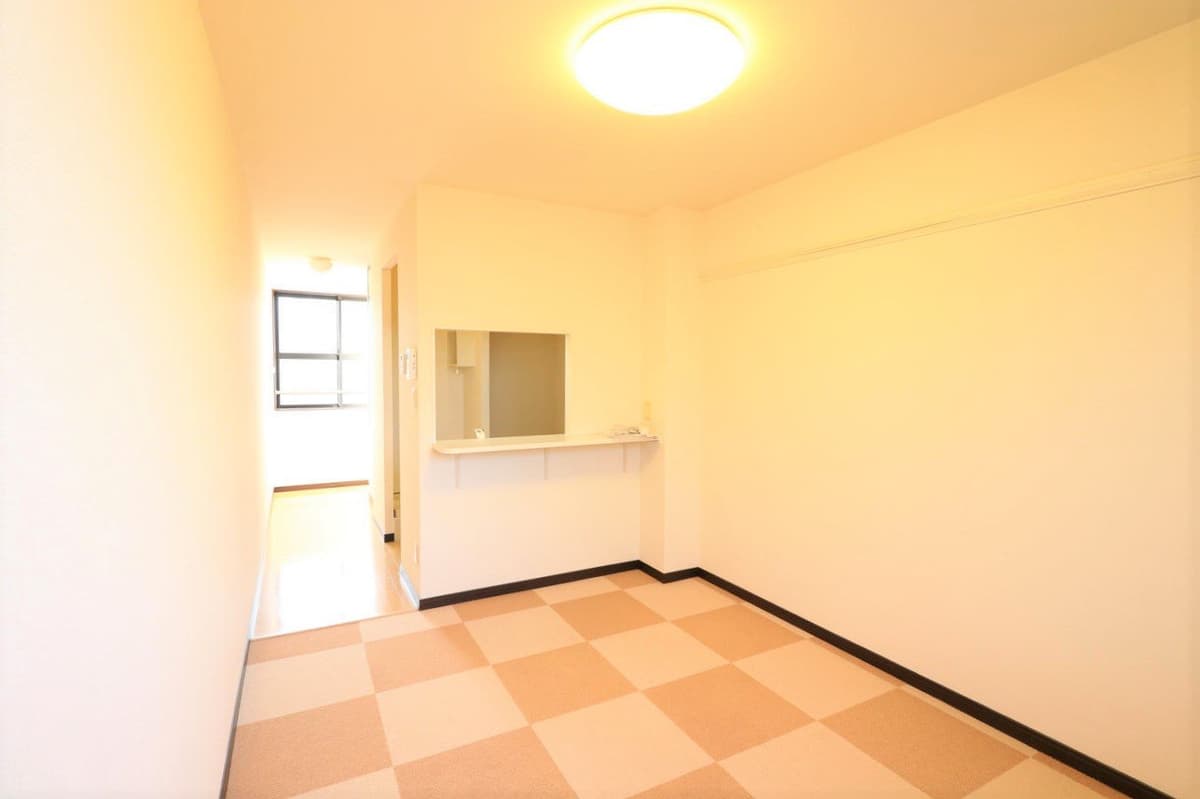 Room image 13