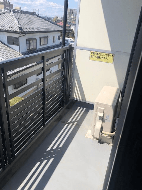 Room image 16