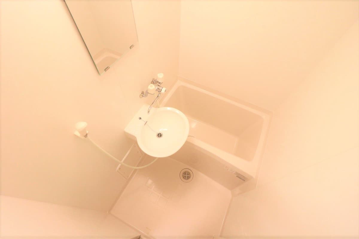 Room image 13