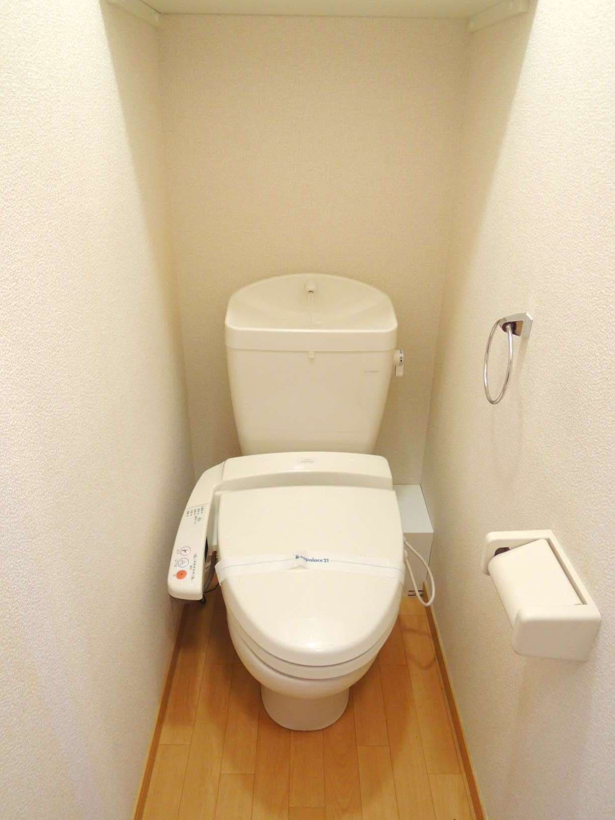 Room image 13