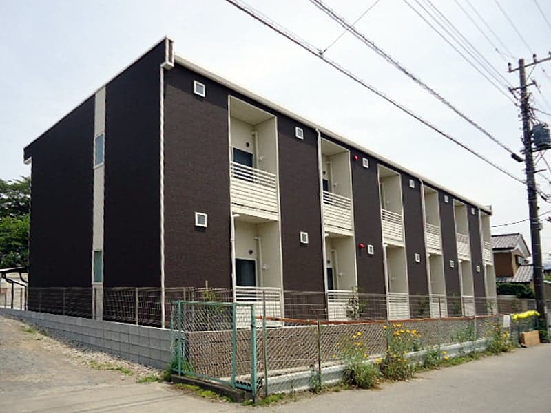 Main exterior of LEONEXT Blanc Maison