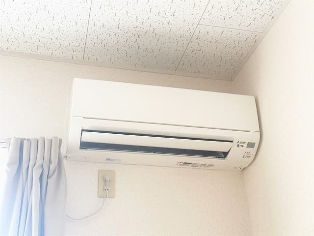 Room image 15