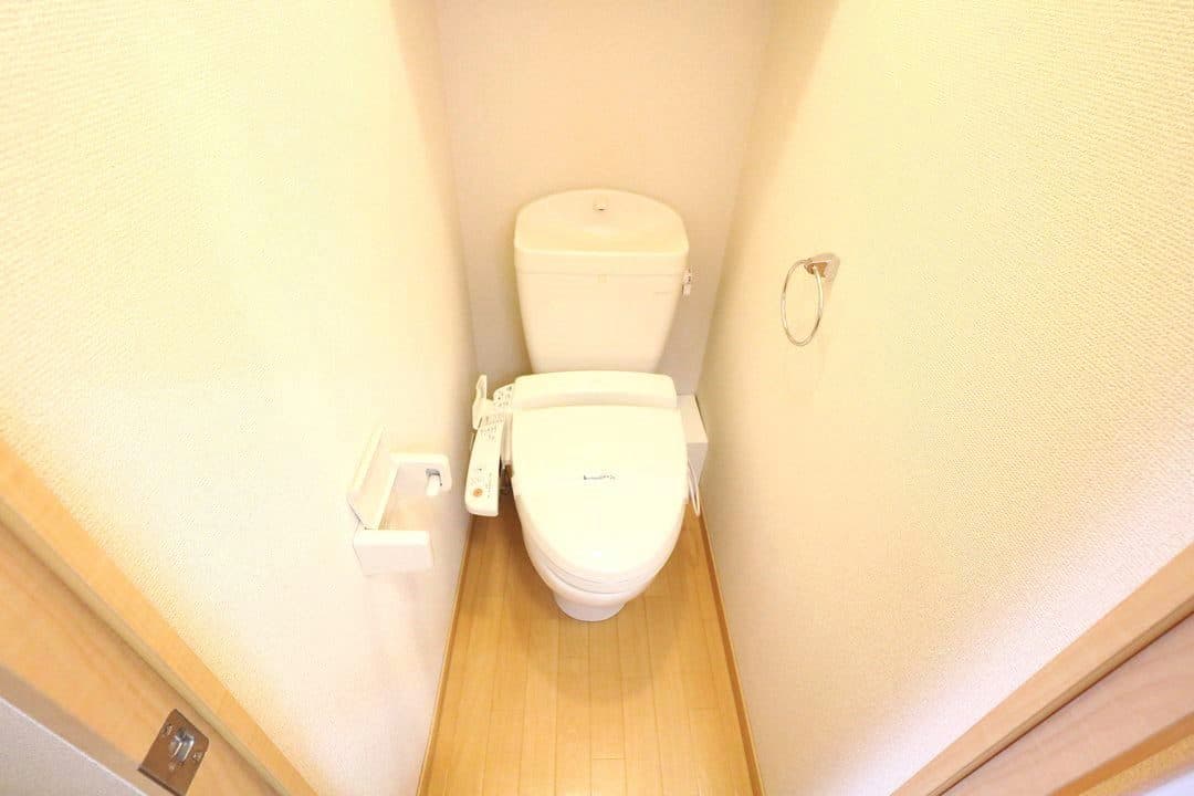 Room image 11