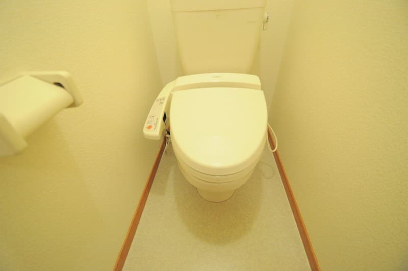 Room image 8