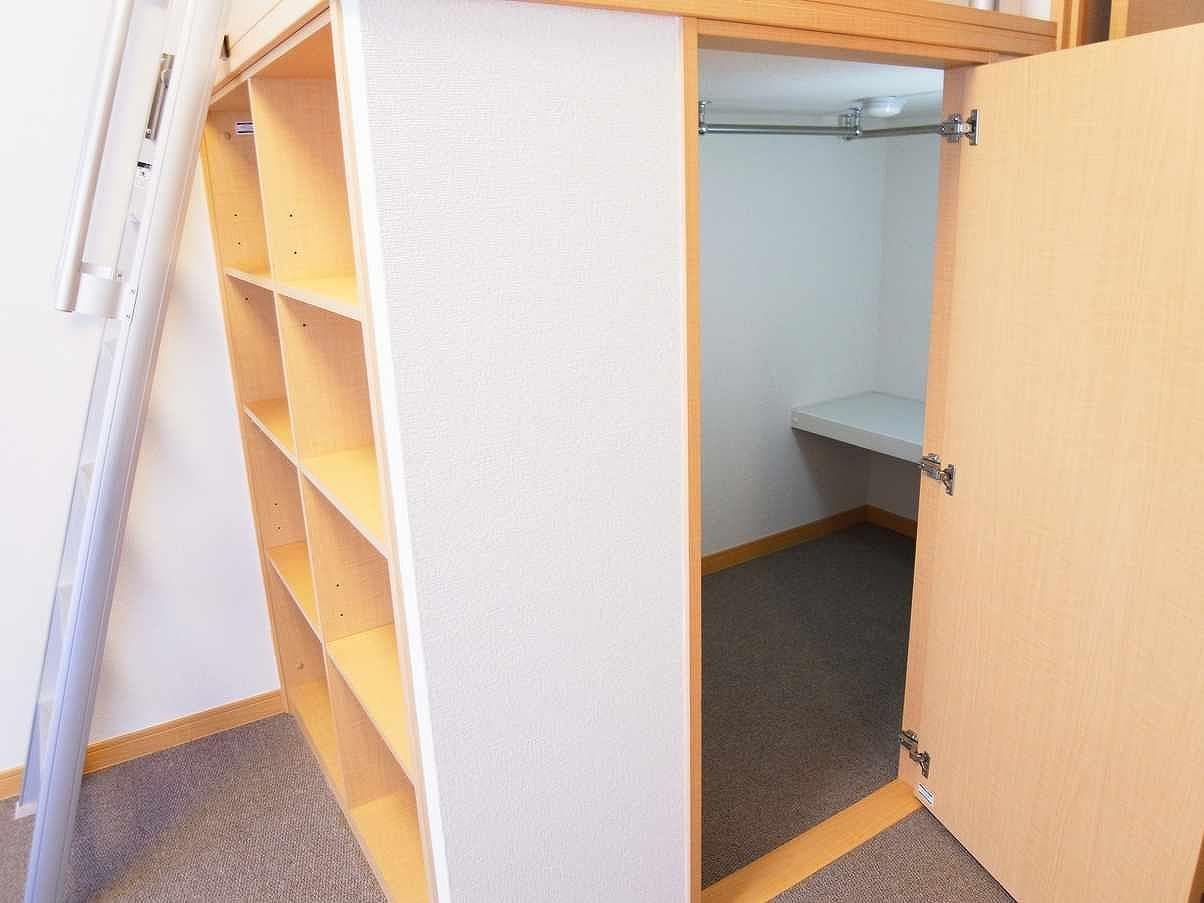 Room image 10