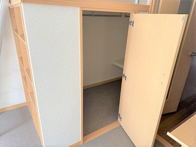 Room image 15