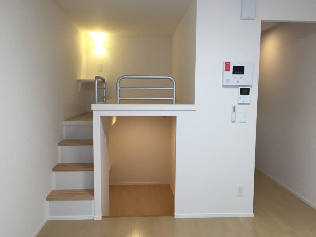 Preview interior of LEONEXT Saffron