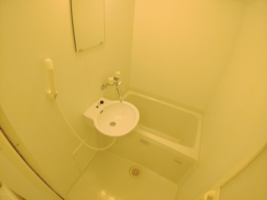 Room image 13