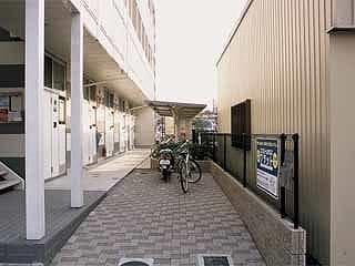Room image 13
