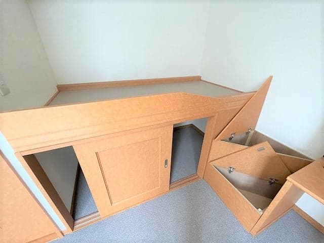 Room image 11
