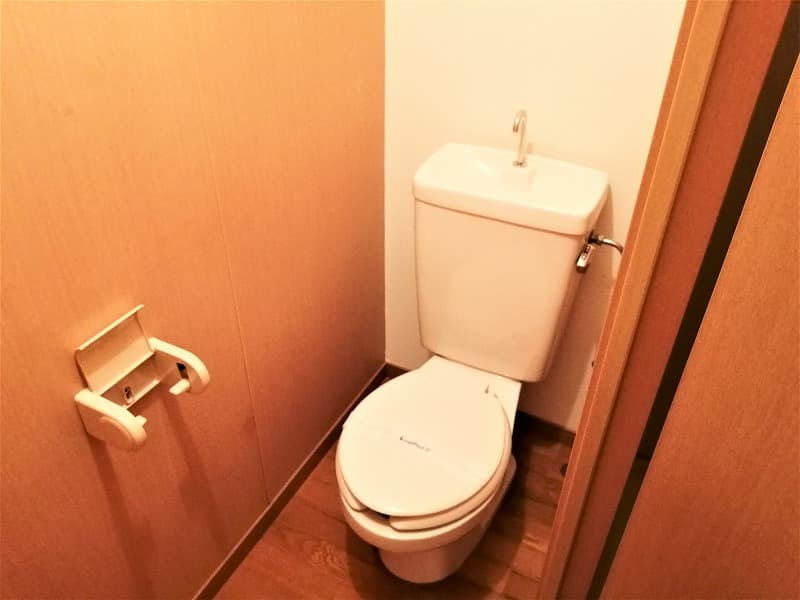 Room image 11