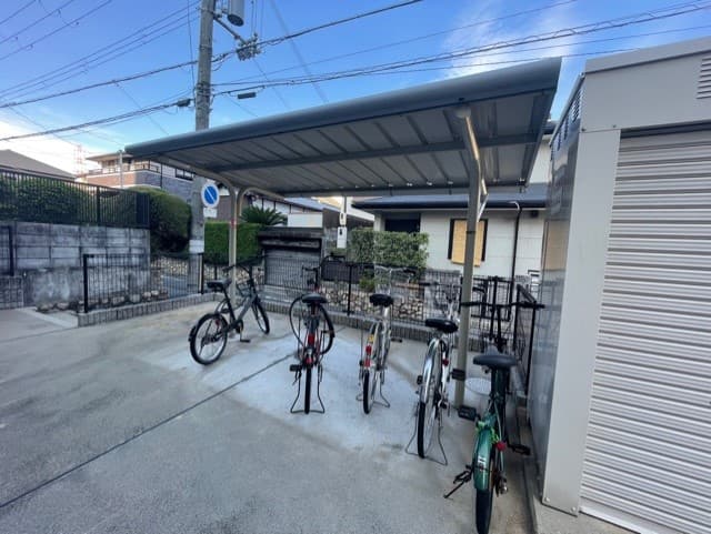 Room image 10
