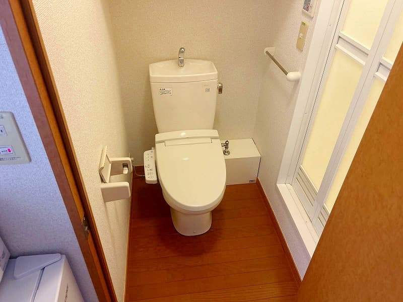 Room image 8