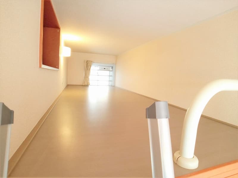 Room image 8