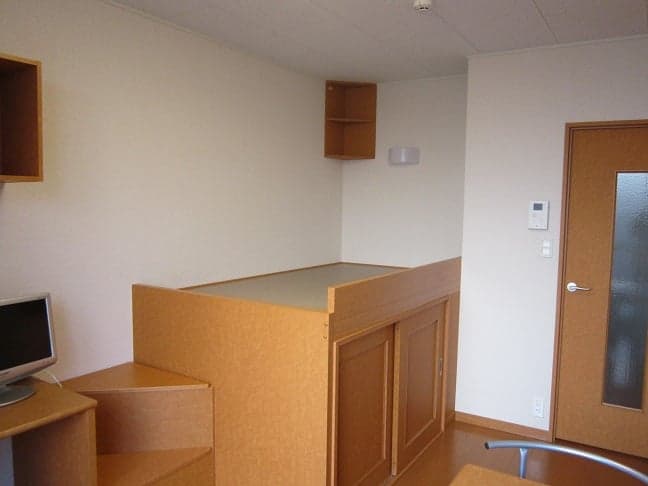Room image 15