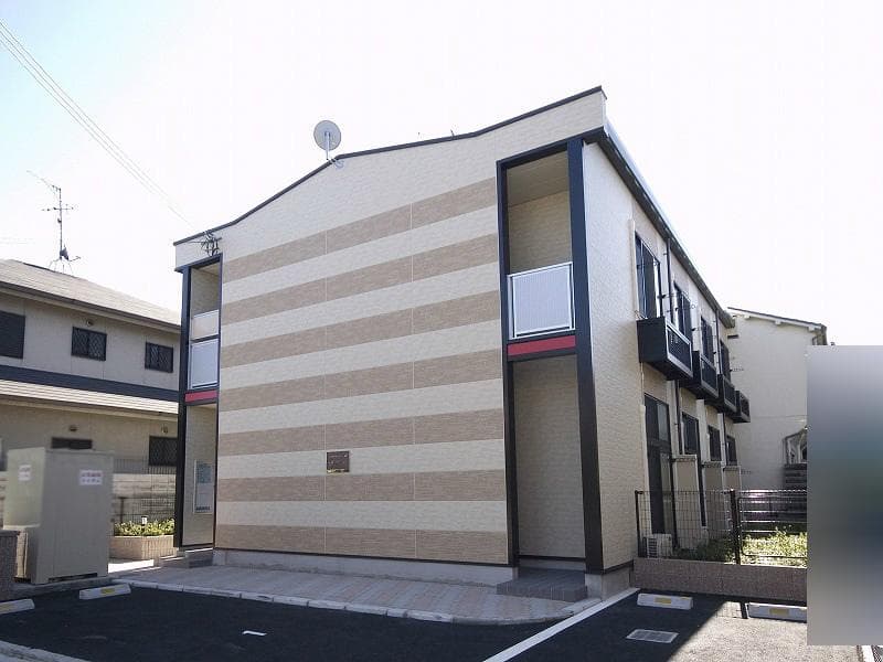 Main exterior of leopalace Plenty Otonakamachi