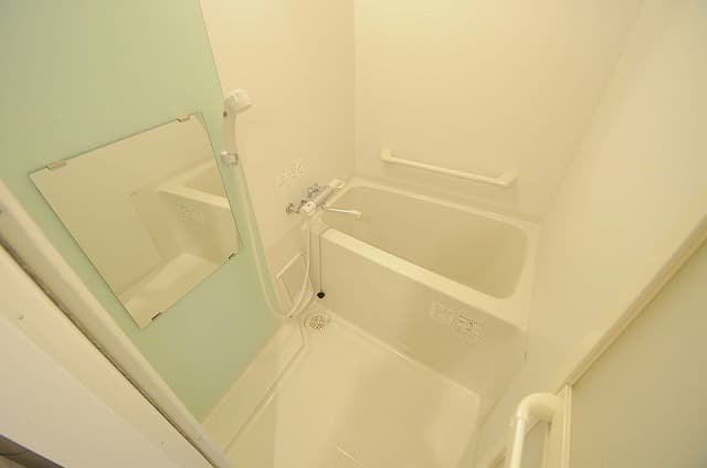 Room image 10