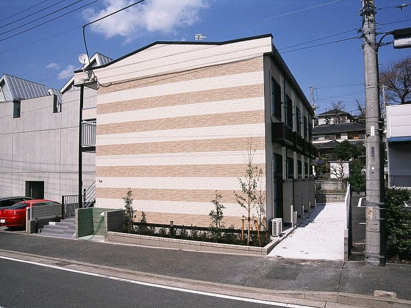 Main exterior of leopalace Kazu Kaminagaya