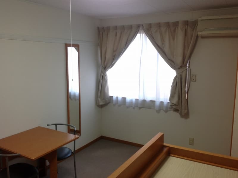 Preview interior of leopalace Miyashiro Teien