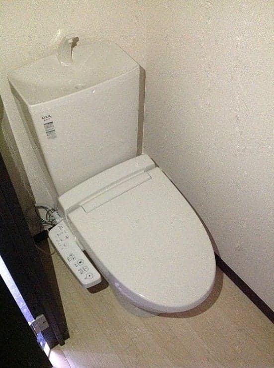 Room image 8