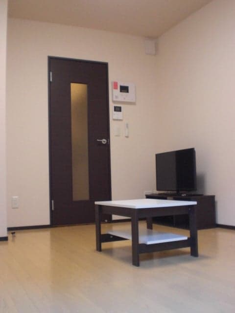 Room image 16