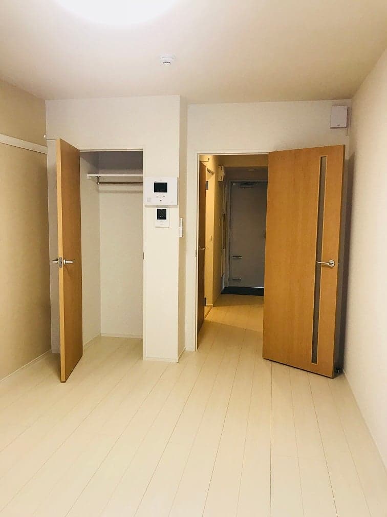 Room image 11