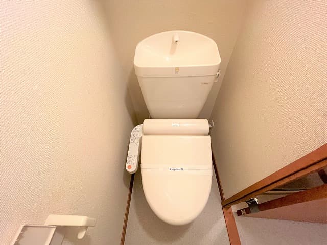 Room image 9
