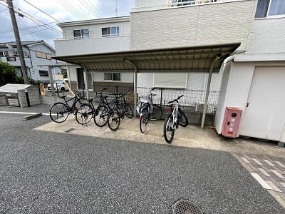 Room image 16