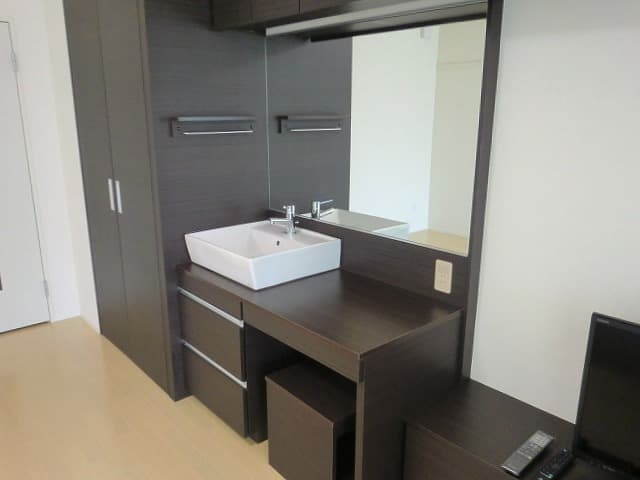 Preview interior of LEONEXT Sei